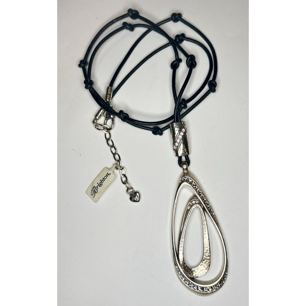 Brighton "LUXE LOOP" Long Leather Pendant Necklace 31"